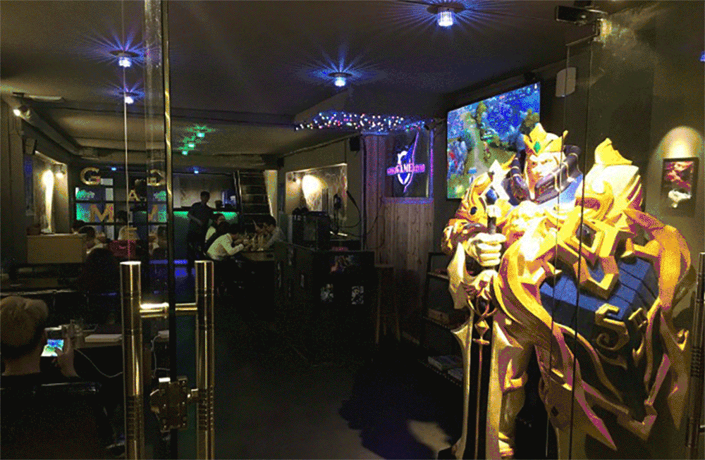 九游体育官方网站-包含体育主题餐厅走红，边吃边看成新时尚的词条