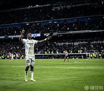 -维尼修斯成长记：从种族歧视受害者到皇马领袖的简单介绍