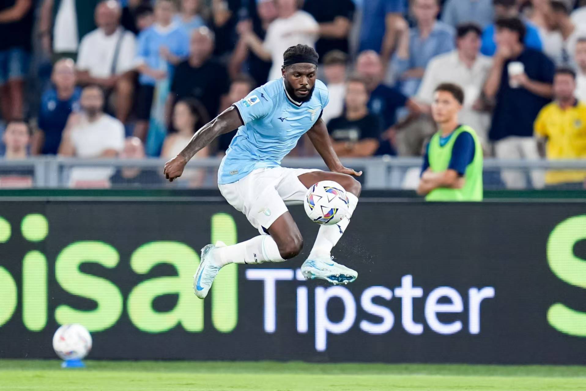 九游体育网页版-关于阿森纳的边后卫内收战术，阿尔特塔的创新之道的信息