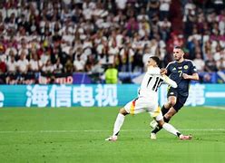 九游体育官方-包含穆西亚拉与维尔茨：德甲最强新星对决的词条