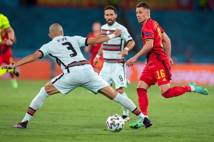 九游体育官方-包含欧洲杯黑马崛起！这支球队能否复刻希腊神话？的词条