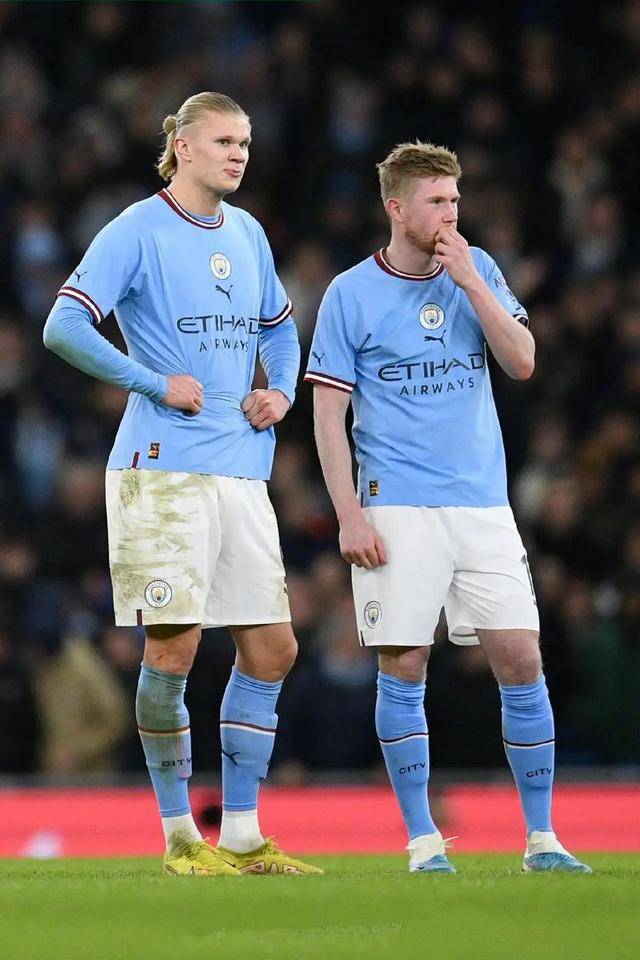 九游体育网页版-德布劳内伤愈复出，曼城中场大师还能巅峰几年？