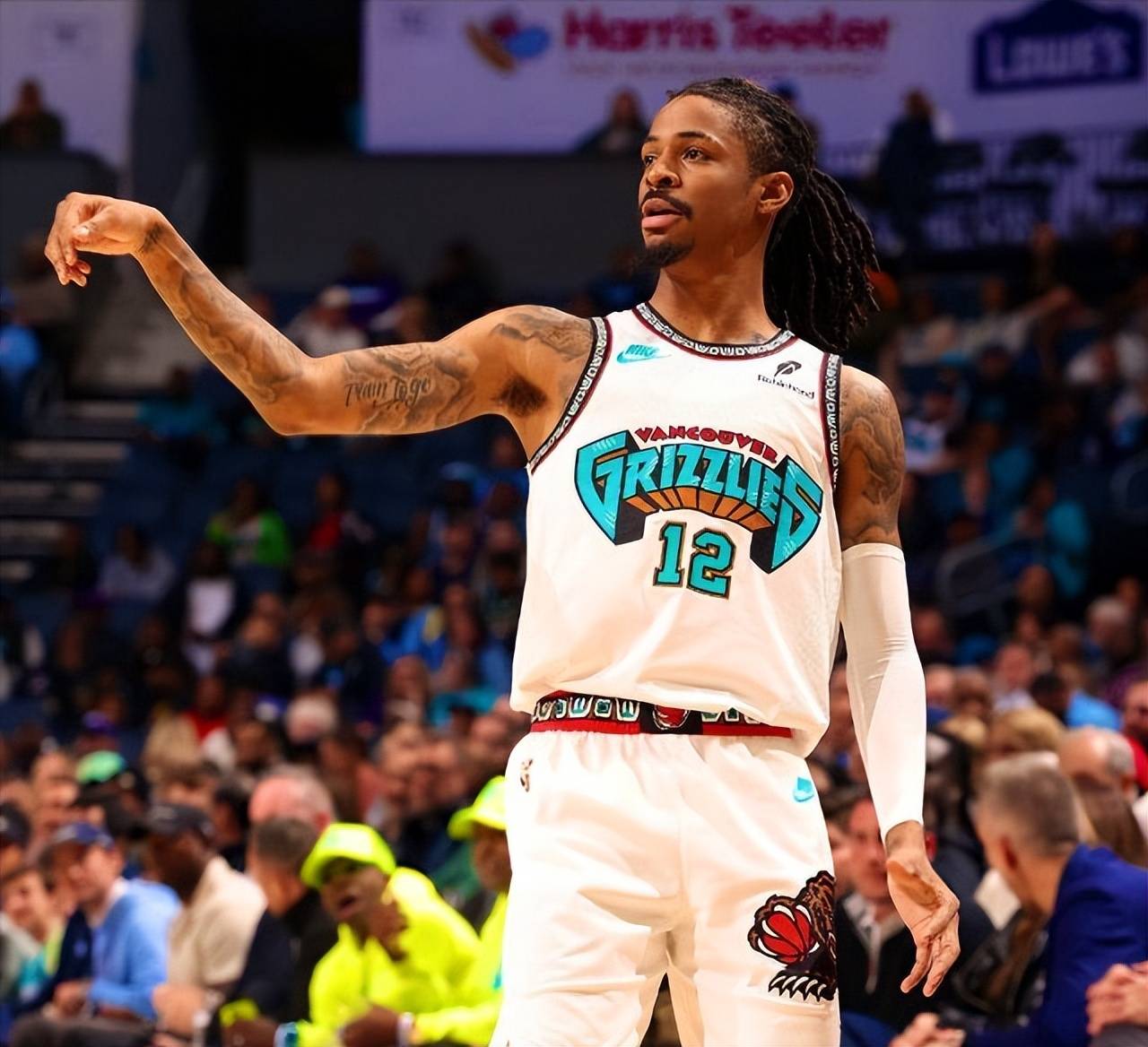 九游体育官方网站-包含莫兰特脚踝扭伤，灰熊冲击前四受阻的词条