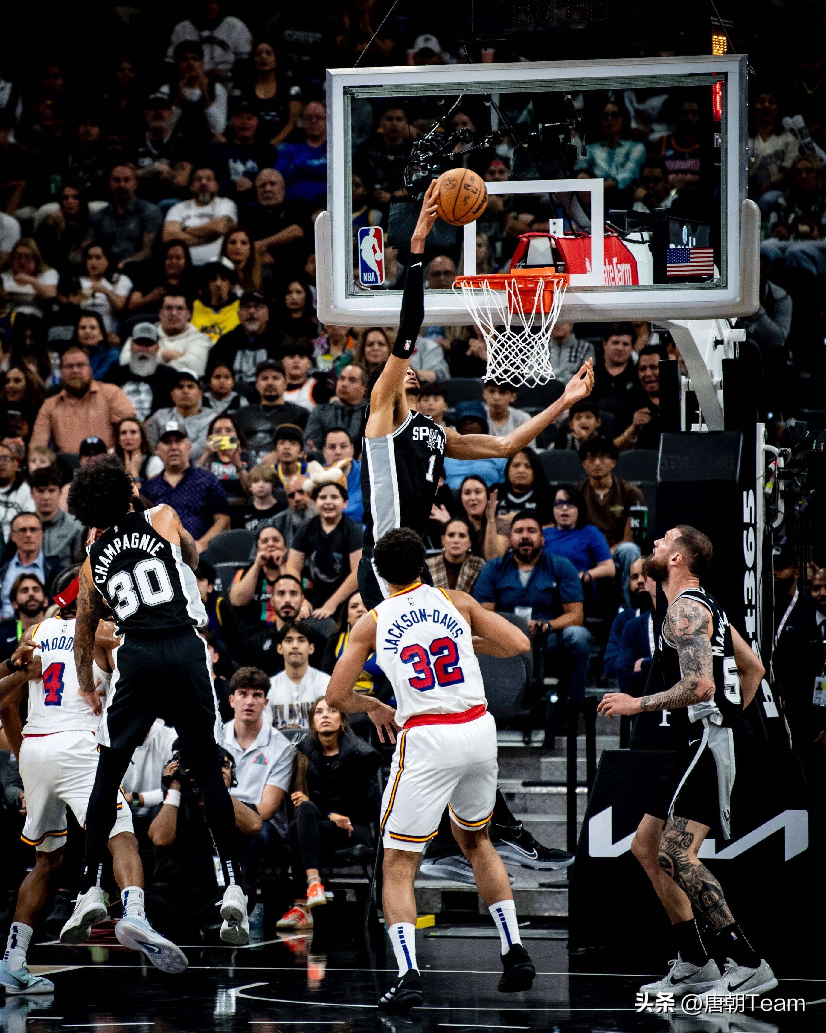 关于马刺新星文班亚马砍下赛季最高分!的信息 关于马刺新星文班亚马砍下赛季最高分!的信息