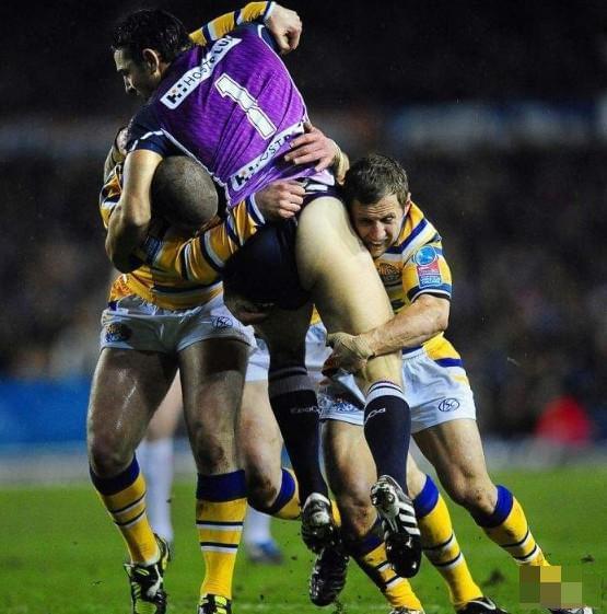 九游体育网页版-足球流氓：暴力与狂热的阴暗面的简单介绍